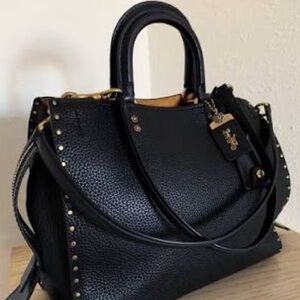 ✨STUNNING! Coach 1941 Rogue 30 with Gold Rivets and Tea Rose Details